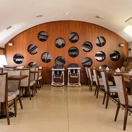 Roset Hotel & Residence-3